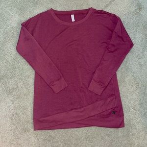 Oversized maroon crew neck 💫 price drop on all items 🏃🏻‍♀️⚠️